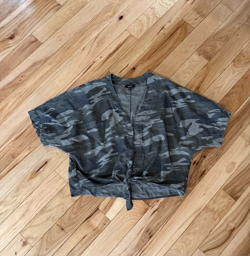 Express Women's Camouflage Batwing Button Up Tie Waist Top Size Medium